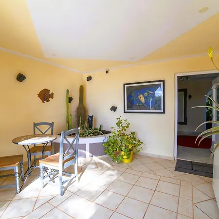 别墅 Madora - Private Pool, Amazing Garden, Sea View, Quiet Location *