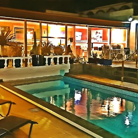 Madora - Private Pool, Amazing Garden, Sea View, Quiet Location 别墅 蒂亚斯