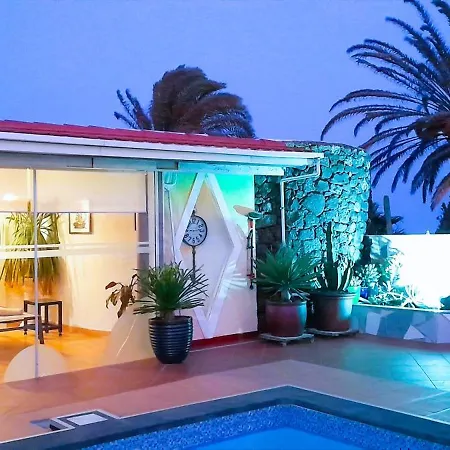 Madora - Private Pool, Amazing Garden, Sea View, Quiet Location 蒂亚斯