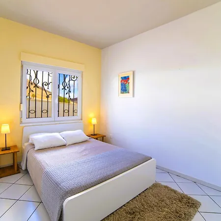 Madora - Private Pool, Amazing Garden, Sea View, Quiet Location فيلة *
