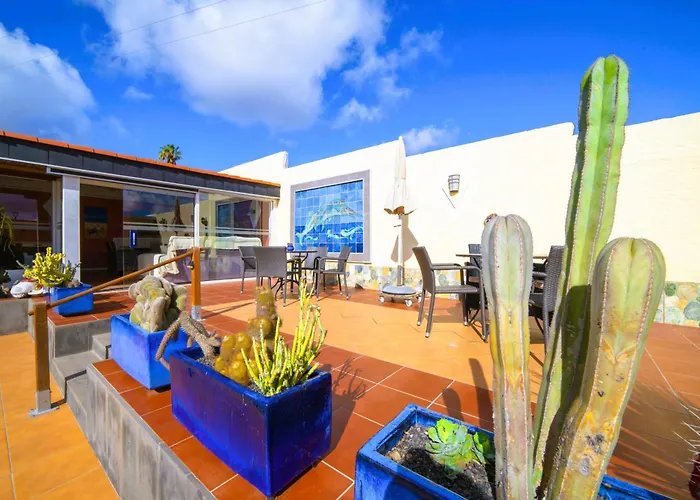 Villa Madora - Private Pool, Amazing Garden, Sea View, Quiet Location