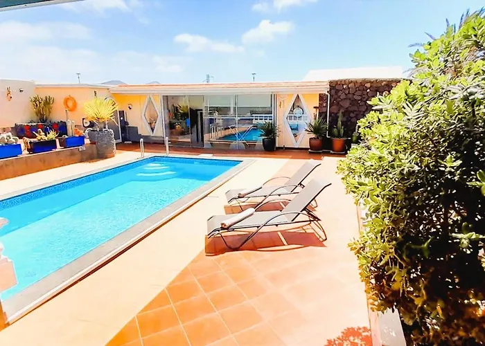 Villa Madora - Private Pool, Amazing Garden, Sea View, Quiet Location *