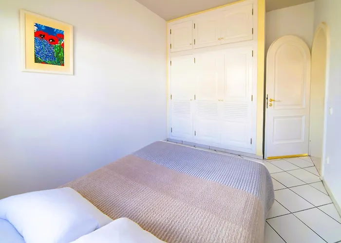 Villa Madora - Private Pool, Amazing Garden, Sea View, Quiet Location *