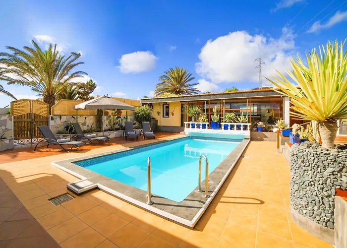 Madora - Private Pool, Amazing Garden, Sea View, Quiet Location * Tías