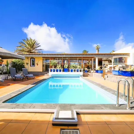 Madora - Private Pool, Amazing Garden, Sea View, Quiet Location * Tías