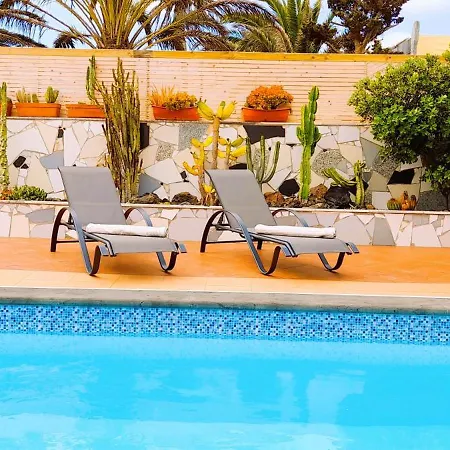 Villa Madora - Private Pool, Amazing Garden, Sea View, Quiet Location *