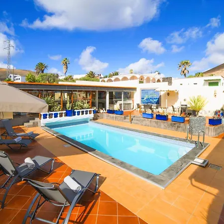 Madora - Private Pool, Amazing Garden, Sea View, Quiet Location Tias