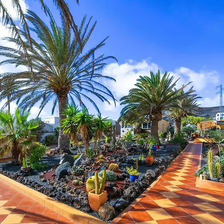 Villa Madora - Private Pool, Amazing Garden, Sea View, Quiet Location