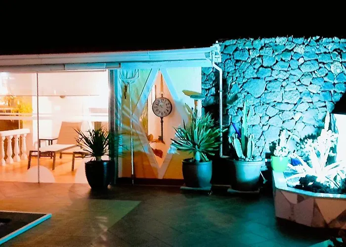 Madora - Private Pool, Amazing Garden, Sea View, Quiet Location