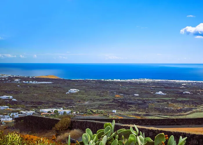 Villa Madora - Private Pool, Amazing Garden, Sea View, Quiet Location