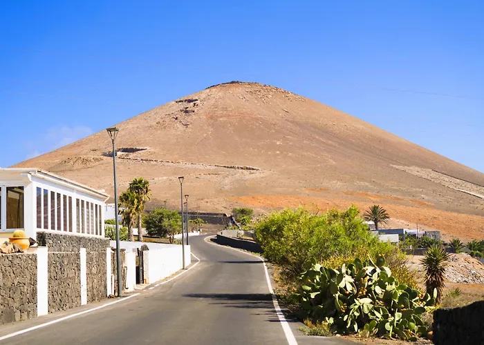 Villa Madora - Private Pool, Amazing Garden, Sea View, Quiet Location Tías