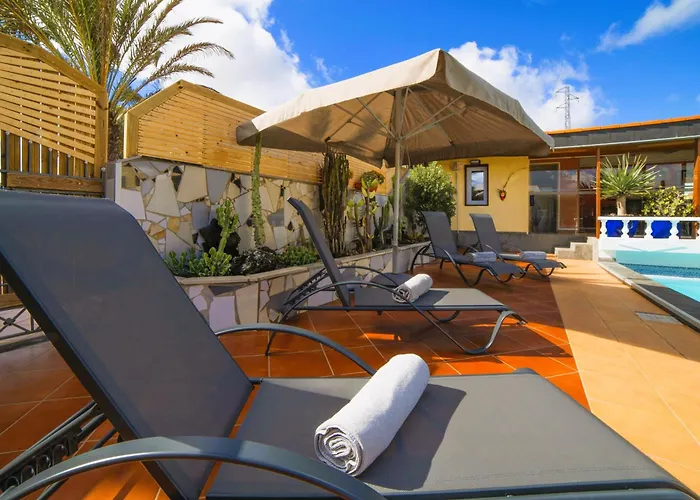 Madora - Private Pool, Amazing Garden, Sea View, Quiet Location *