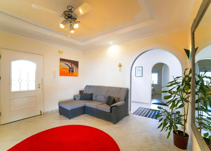 Madora - Private Pool, Amazing Garden, Sea View, Quiet Location Villa