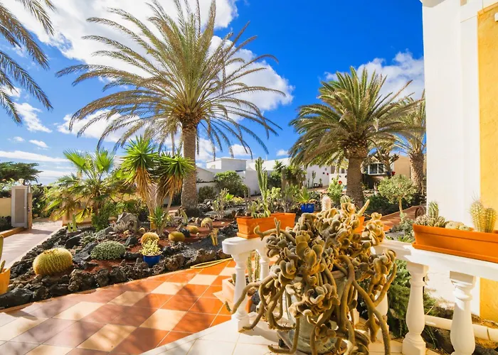 Madora - Private Pool, Amazing Garden, Sea View, Quiet Location Villa *