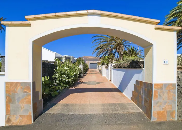 Madora - Private Pool, Amazing Garden, Sea View, Quiet Location Villa Tías