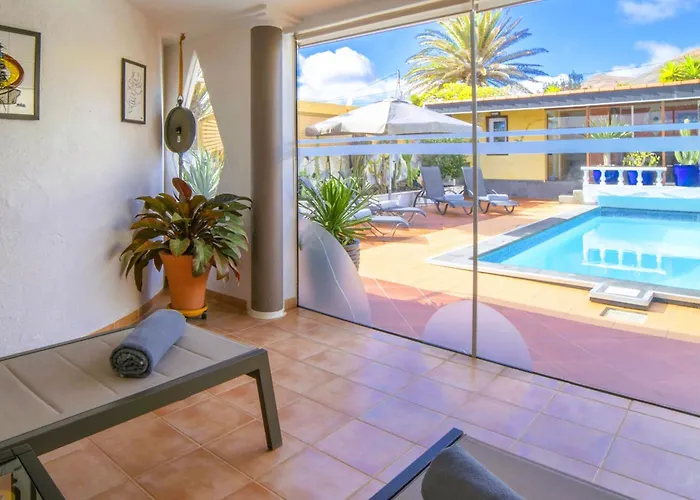 Madora - Private Pool, Amazing Garden, Sea View, Quiet Location Tías