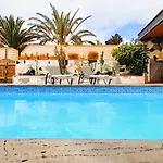 빌라 Madora - Private Pool, Amazing Garden, Sea View, Quiet Location
